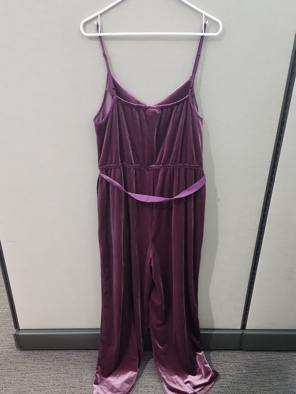 Modcloth Velvet Jumpsuit Size XL - Picture 4 of 16